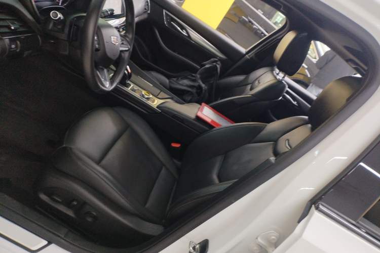 Used Cadillac CT5 2022 28T Luxury Version (Standard Edition) Left Front Seat