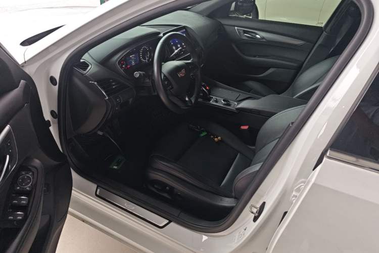 Used Cadillac CT5 2022 28T Luxury Version (Standard Edition) Left Front Seat