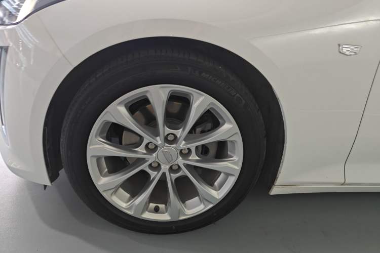 Used Cadillac CT5 2022 28T Luxury Version (Standard Edition) Left Front Wheel Hub