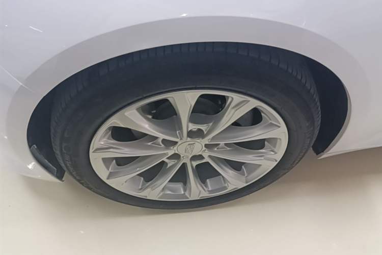Used Cadillac CT5 2022 28T Luxury Version (Standard Edition) Left Front Wheel Hub