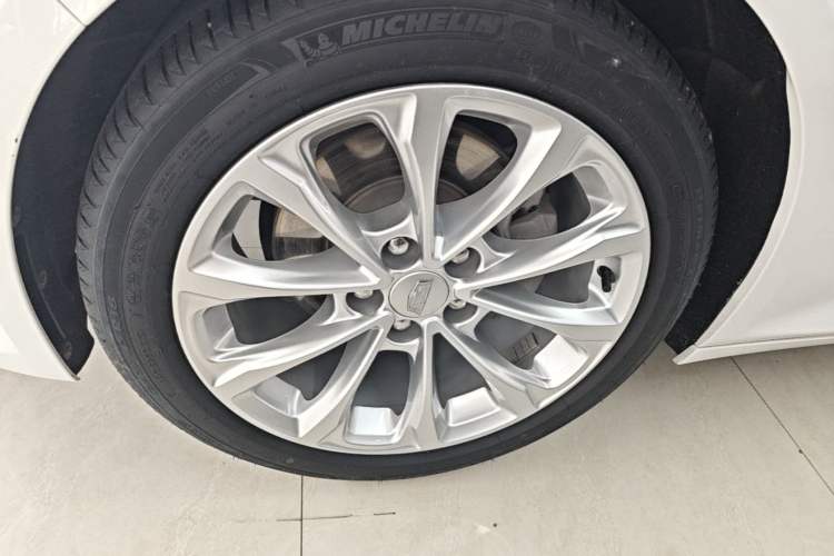 Used Cadillac CT5 2022 28T Luxury Version (Standard Edition) Left Front Wheel Hub