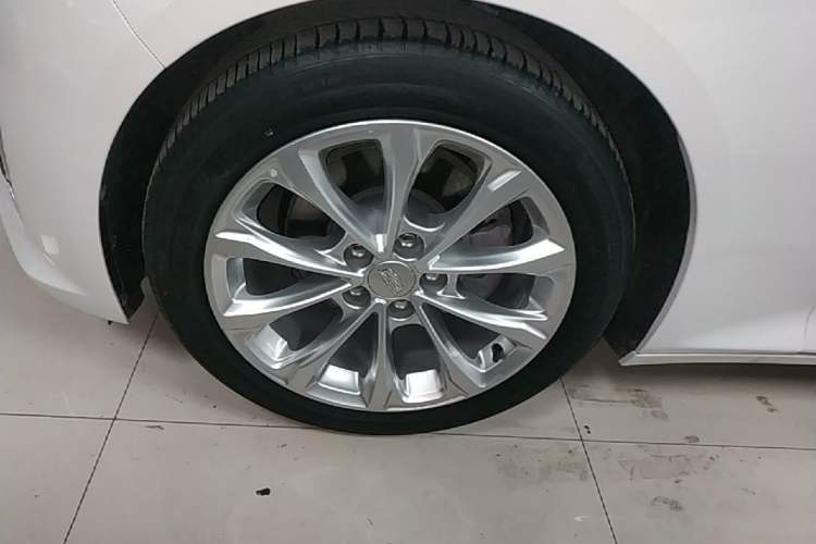 Used Cadillac CT5 2022 28T Luxury Version (Standard Edition) Left Front Wheel Hub