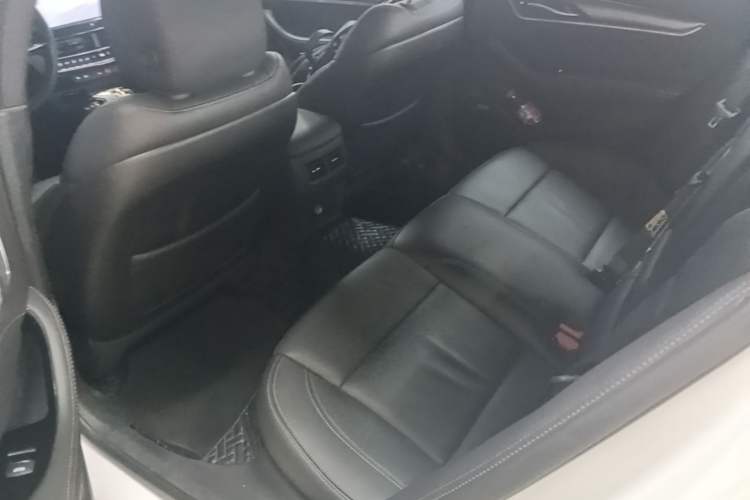 Used Cadillac CT5 2022 28T Luxury Version (Standard Edition) Left Rear Seat