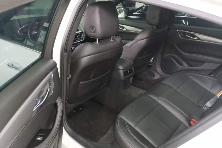 Used Cadillac CT5 2022 28T Luxury Version (Standard Edition) Left Rear Seat