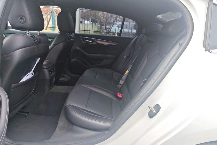 Used Cadillac CT5 2022 28T Luxury Version (Standard Edition) Left Rear Seat