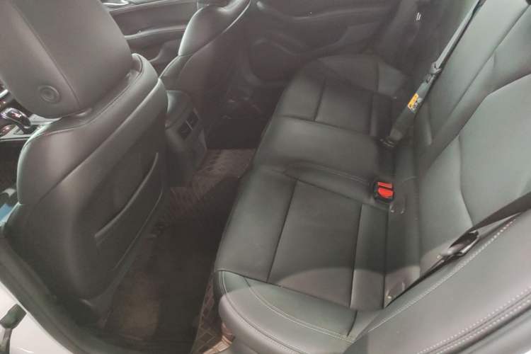 Used Cadillac CT5 2022 28T Luxury Version (Standard Edition) Left Rear Seat