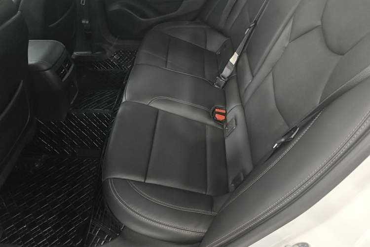 Used Cadillac CT5 2022 28T Luxury Version (Standard Edition) Left Rear Seat