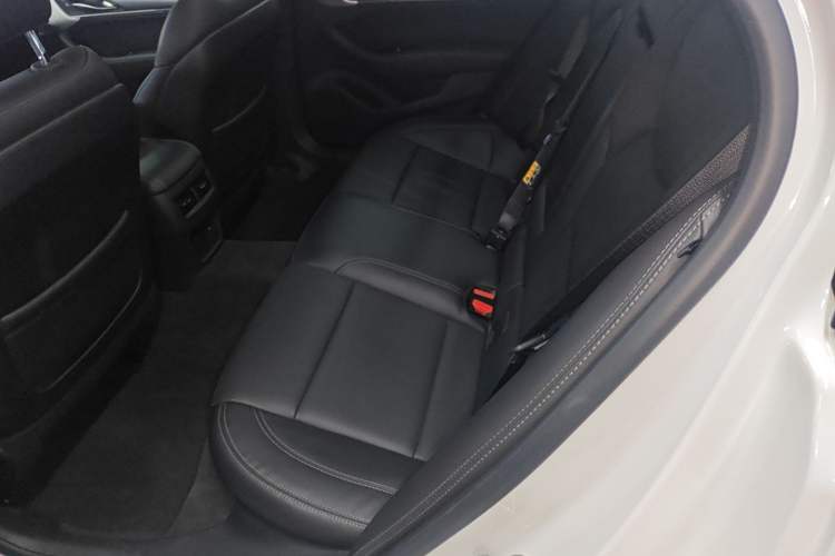Used Cadillac CT5 2022 28T Luxury Version (Standard Edition) Left Rear Seat