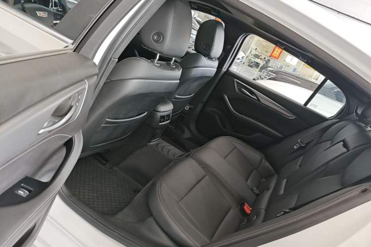 Used Cadillac CT5 2022 28T Luxury Version (Standard Edition) Left Rear Seat