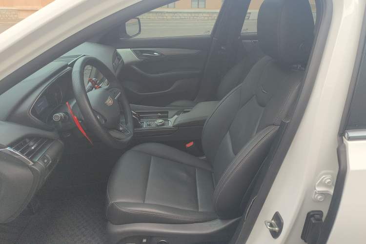 Used Cadillac CT5 2022 28T Luxury Edition Left Rear Seat