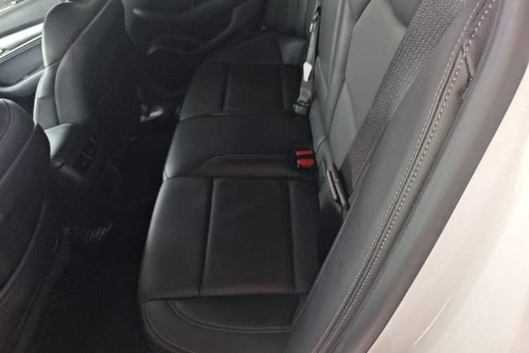 Used Cadillac CT5 2022 28T Luxury Version (Standard Edition) Left Rear Seat