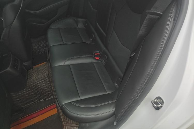 Used Cadillac CT5 2022 28T Luxury Version (Standard Edition) Left Rear Seat