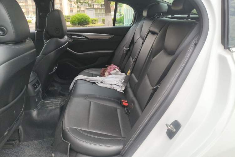 Used Cadillac CT5 2022 28T Luxury Edition Left Rear Seat