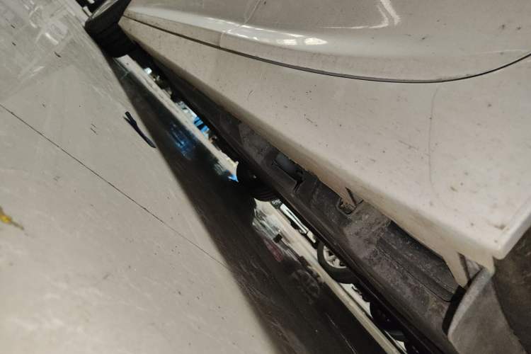 Used Cadillac CT5 2022 28T Luxury Version (Standard Edition) Left Side Sill