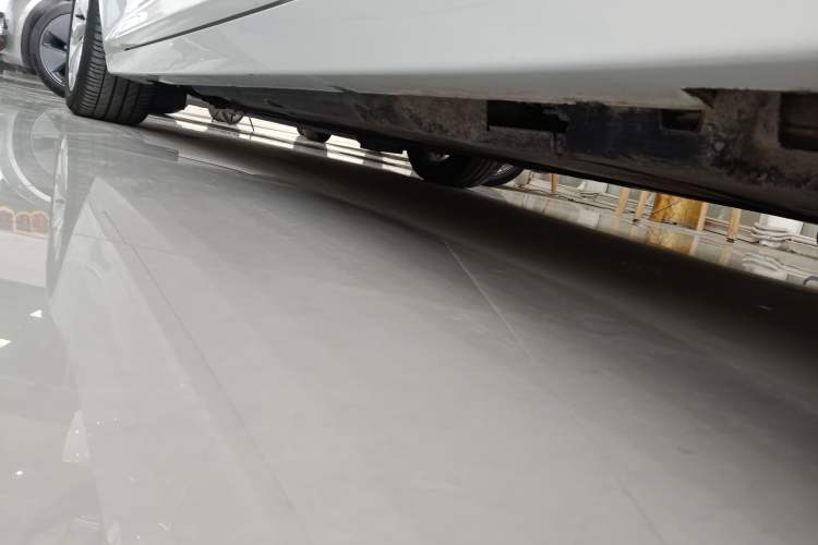 Used Cadillac CT5 2022 28T Luxury Version (Standard Edition) Left Side Sill