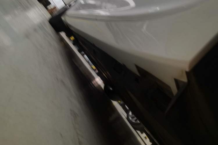 Used Cadillac CT5 2022 28T Luxury Edition Left Side Sill