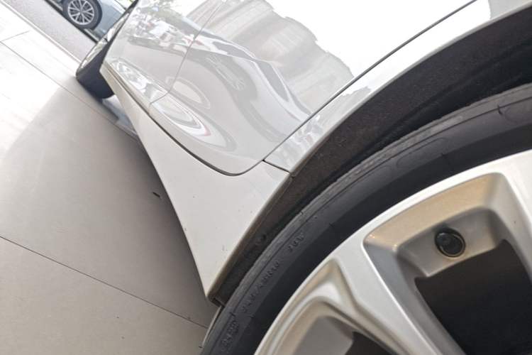 Used Cadillac CT5 2022 28T Luxury Version (Standard Edition) Left Side Sill