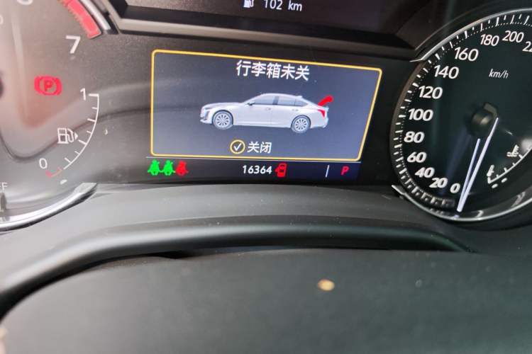 Used Cadillac CT5 2022 28T Luxury Edition Odometer Close Up