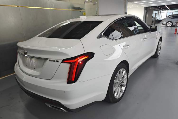 Used Cadillac CT5 2022 28T Luxury Version (Standard Edition) Rear Right 45 Deg