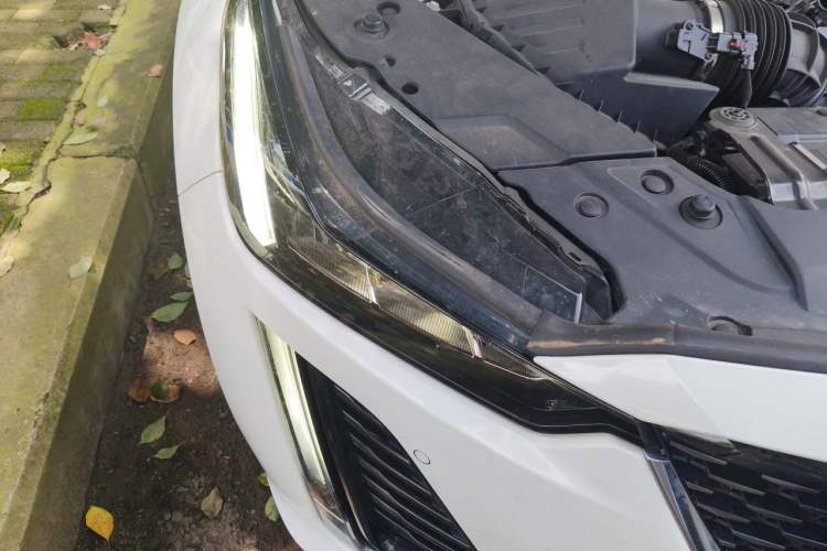 Used Cadillac CT5 2022 28T Luxury Version (Standard Edition) Right Front Headlight