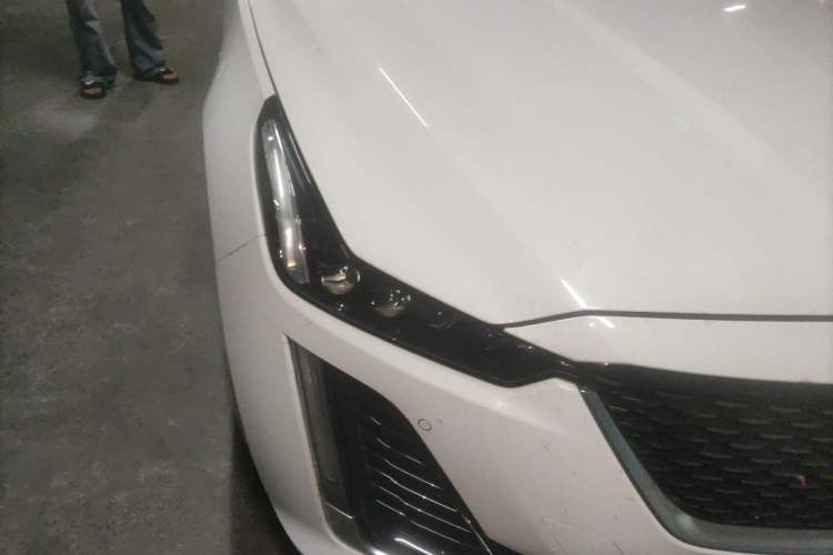 Used Cadillac CT5 2022 28T Luxury Version (Standard Edition) Right Front Headlight