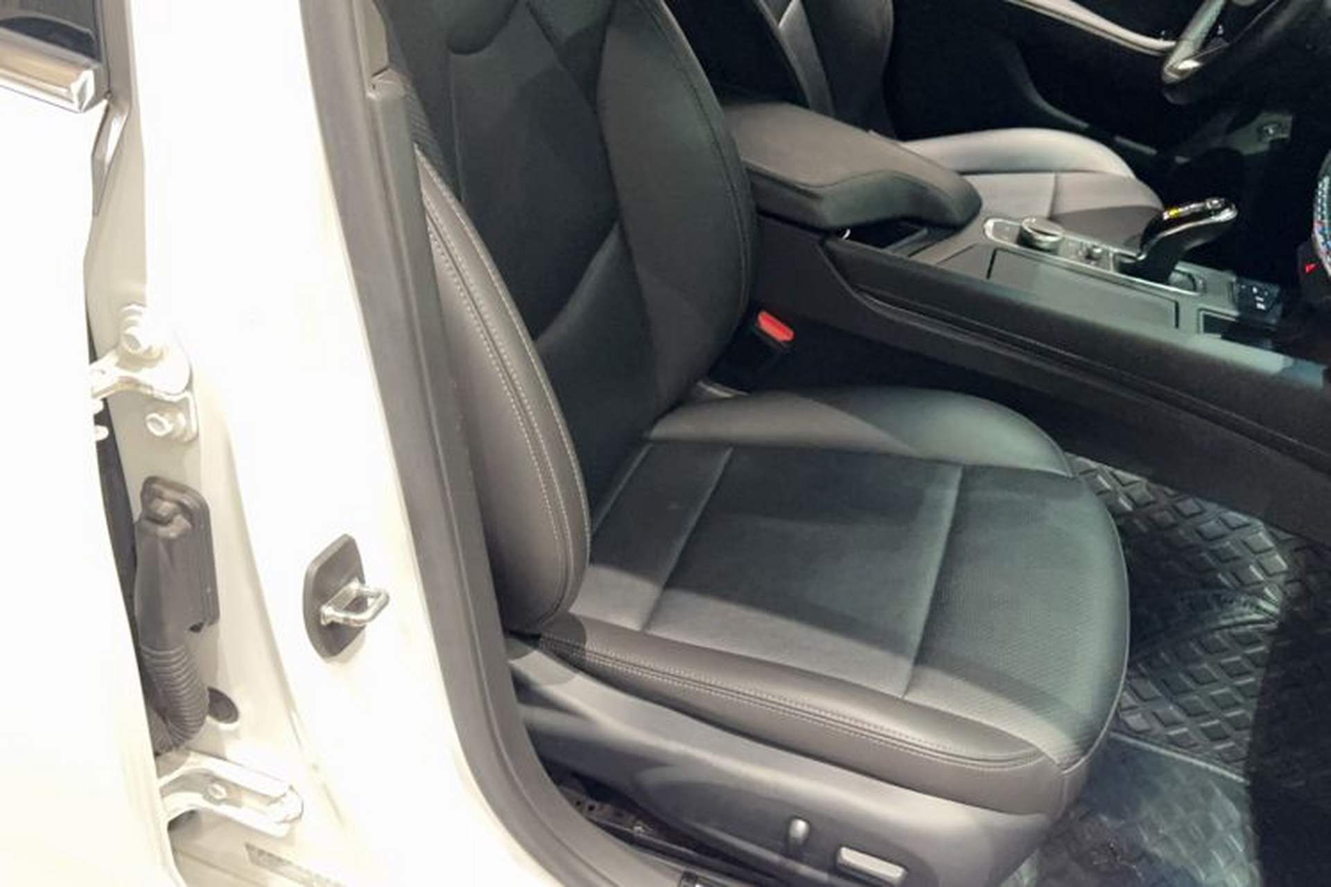 Used Cadillac CT5 2022 28T Fashion Edition Right Front Seat