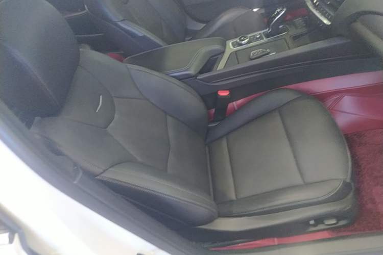 Used Cadillac CT5 2022 28T Luxury Version (Standard Edition) Right Front Seat