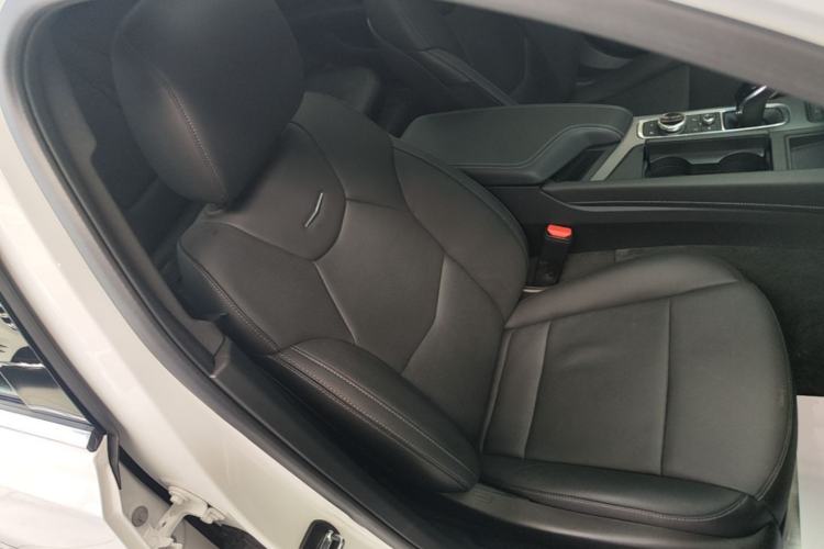 Used Cadillac CT5 2022 28T Prestige Edition Right Front Seat