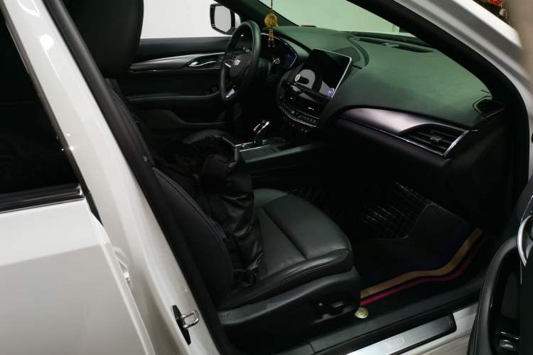 Used Cadillac CT5 2022 28T Luxury Version (Standard Edition) Right Front Seat
