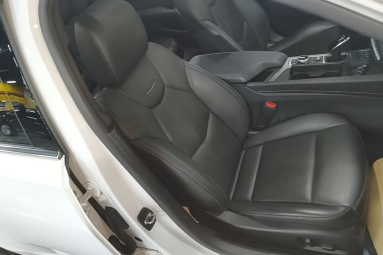 Used Cadillac CT5 2022 28T Luxury Edition Right Front Seat