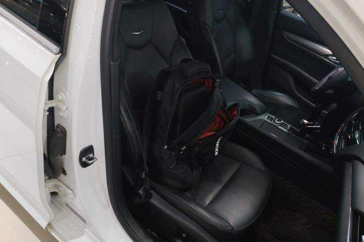Used Cadillac CT5 2022 28T Luxury Version (Standard Edition) Right Front Seat