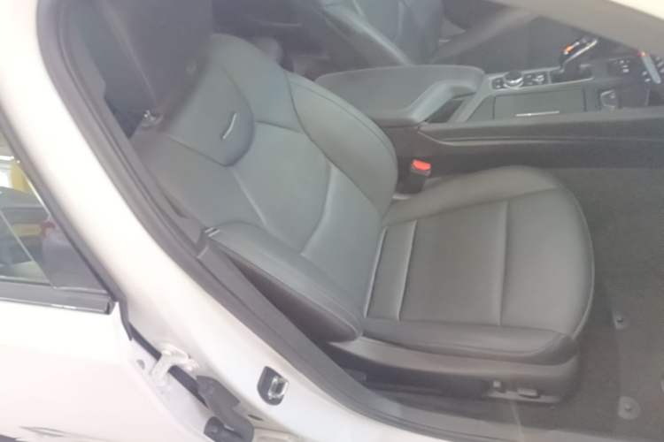 Used Cadillac CT5 2022 28T Luxury Version (Standard Edition) Right Front Seat