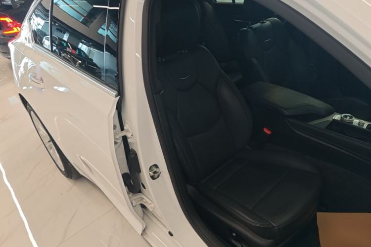 Used Cadillac CT5 2022 28T Luxury Version (Standard Edition) Right Front Seat