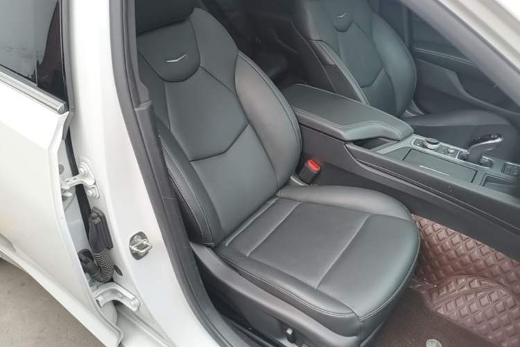 Used Cadillac CT5 2022 28T Luxury Version (Standard Edition) Right Front Seat