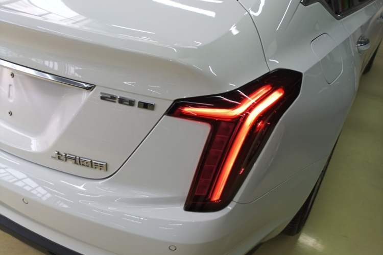 Used Cadillac CT5 2022 28T Luxury Version (Standard Edition) Right Rear Taillight