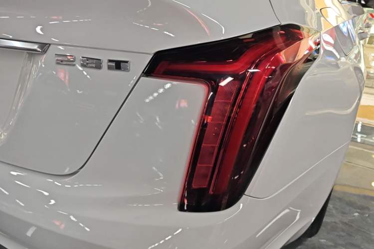 Used Cadillac CT5 2022 28T Luxury Version (Standard Edition) Right Rear Taillight