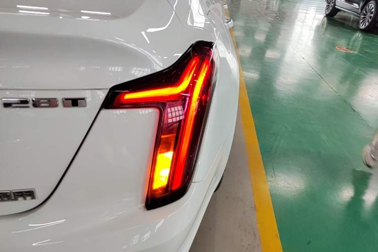 Used Cadillac CT5 2022 28T Luxury Version (Standard Edition) Right Rear Taillight