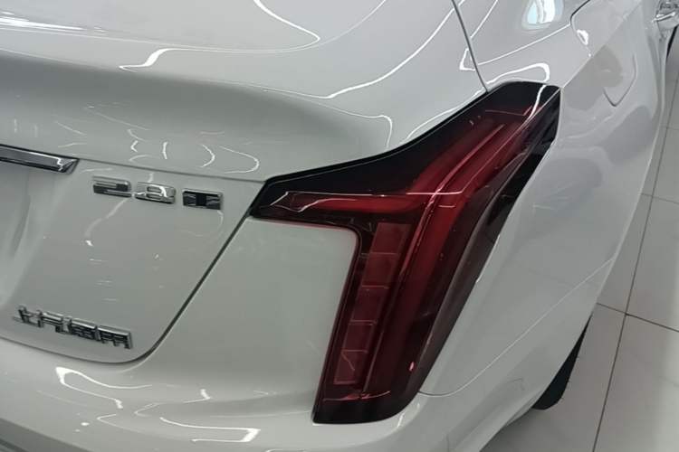 Used Cadillac CT5 2022 28T Luxury Version (Standard Edition) Right Rear Taillight