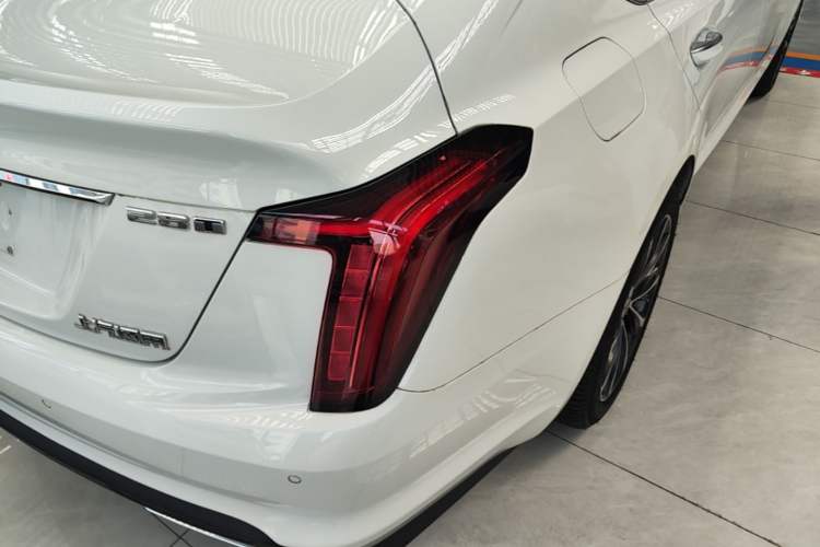 Used Cadillac CT5 2022 28T Prestige Edition Right Rear Taillight