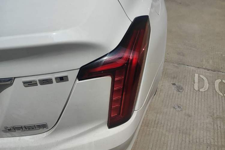 Used Cadillac CT5 2022 28T Luxury Version (Standard Edition) Right Rear Taillight