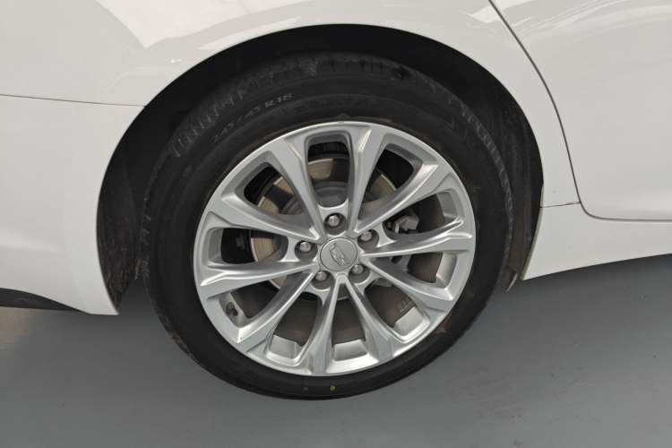 Used Cadillac CT5 2022 28T Luxury Version (Standard Edition) Right Rear Wheel Hub