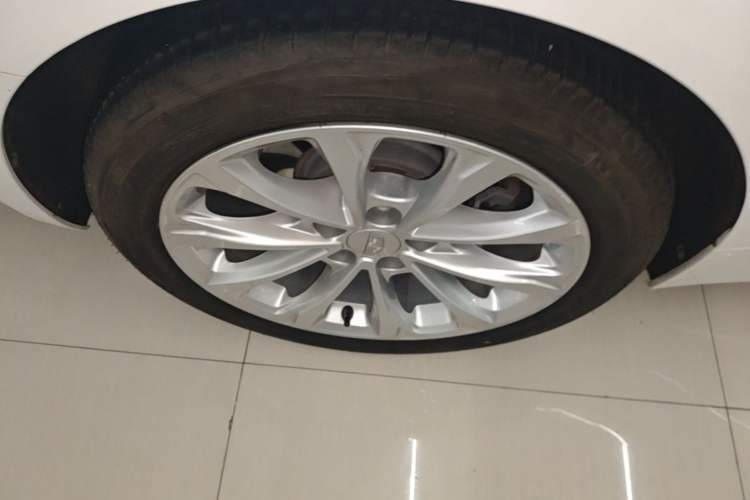 Used Cadillac CT5 2022 28T Luxury Version (Standard Edition) Right Rear Wheel Hub
