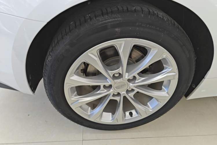 Used Cadillac CT5 2022 28T Luxury Version (Standard Edition) Right Rear Wheel Hub