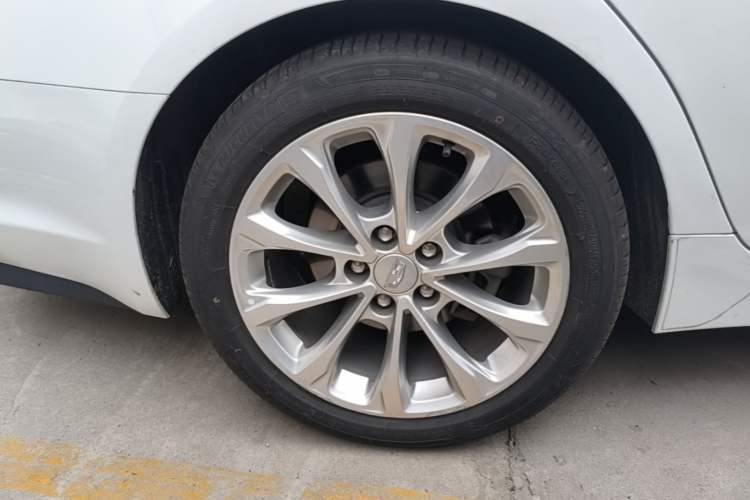 Used Cadillac CT5 2022 28T Luxury Version (Standard Edition) Right Rear Wheel Hub