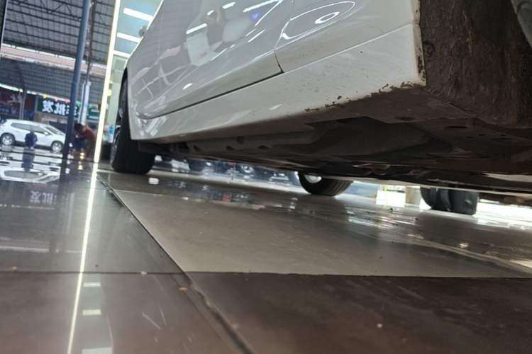 Used Cadillac CT5 2022 28T Luxury Version (Standard Edition) Right Side Sill