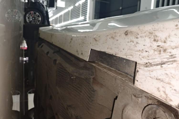 Used Cadillac CT5 2022 28T Luxury Version (Standard Edition) Right Side Sill