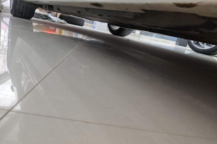 Used Cadillac CT5 2022 28T Luxury Version (Standard Edition) Right Side Sill
