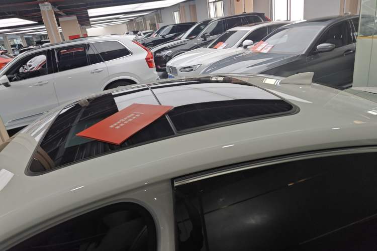 Used Cadillac CT5 2022 28T Luxury Version (Standard Edition) Roof