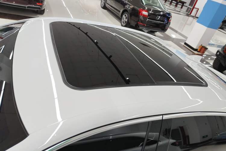 Used Cadillac CT5 2022 28T Luxury Edition Roof