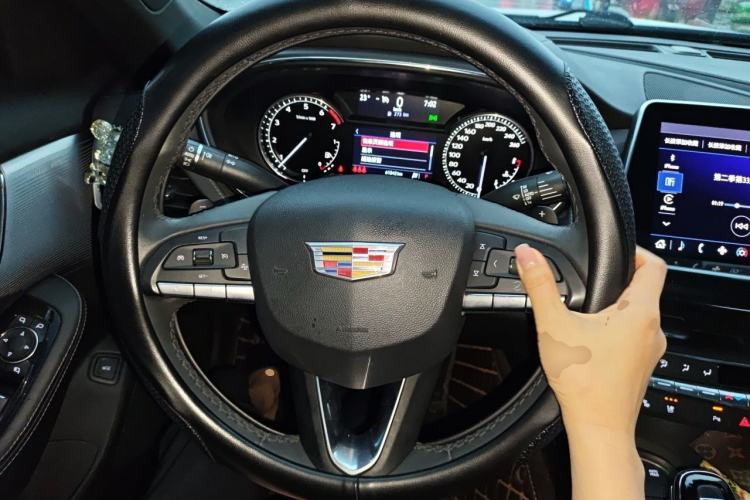Used Cadillac CT5 2022 28T Luxury Version (Standard Edition) Steering Wheel